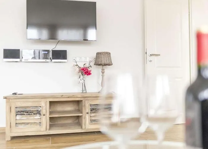 With 2 Bedrooms בית נופש גרמיש-פרטנקירכן